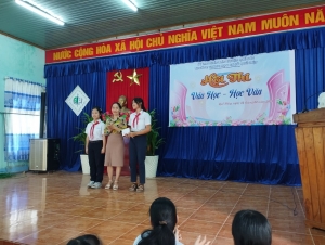 Hội thi "Văn học - Học văn"
